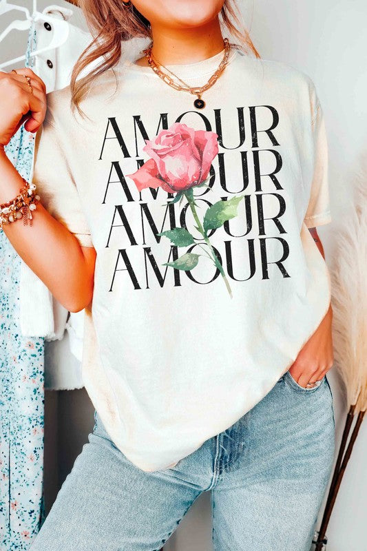 PLUS SIZE - AMOUR ROSE Graphic T-Shirt